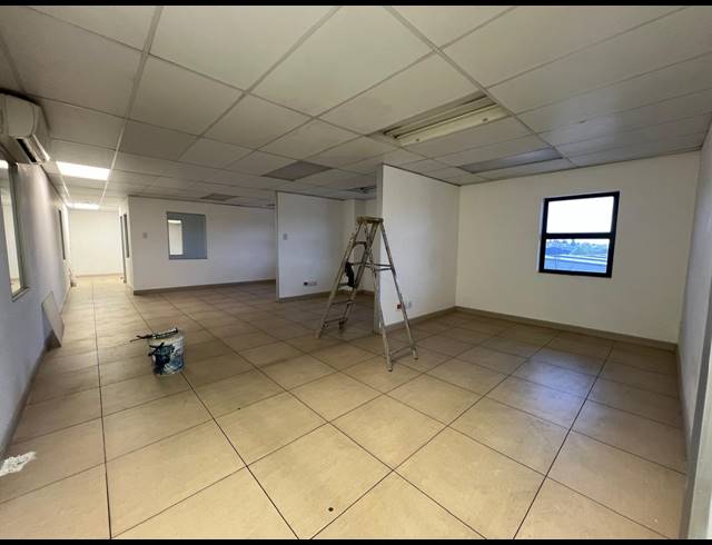 1,798M² WAREHOUSE TO LET IN STRIJDOMPARK